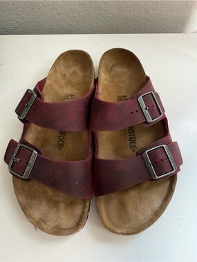 Birkenstock Arizona women size 41 Burgundy Two-Strap Sandals